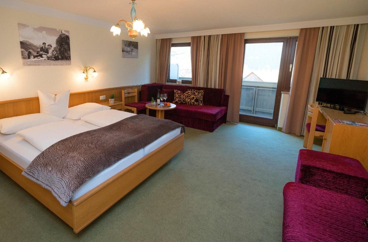 Hotel Zum Lamm Tarrenz Eksteriør billede
