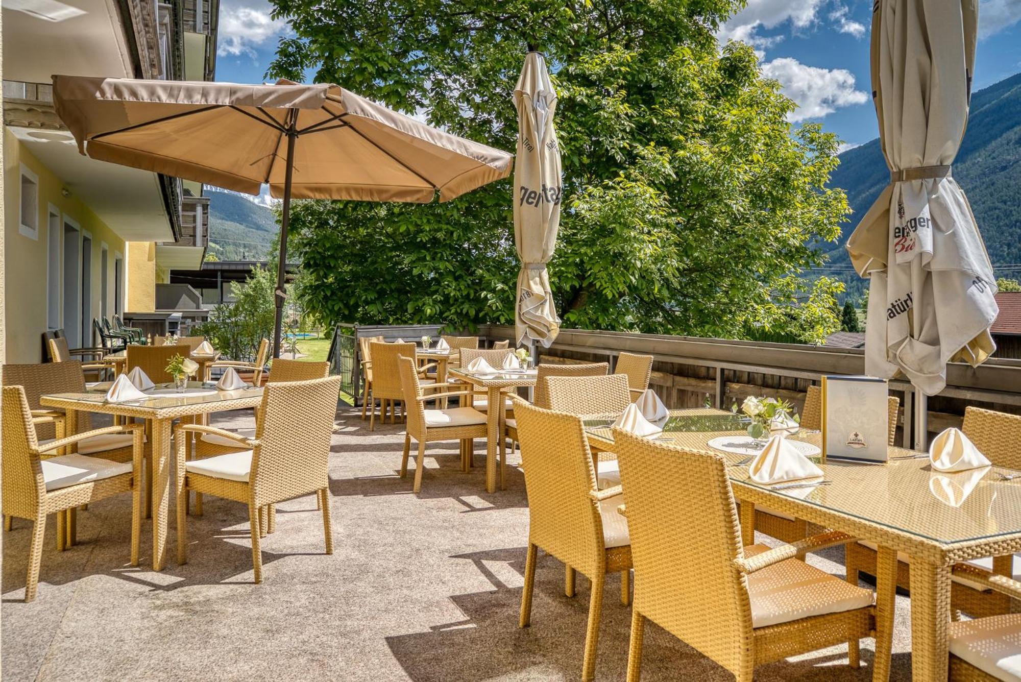 Hotel Zum Lamm Tarrenz Eksteriør billede