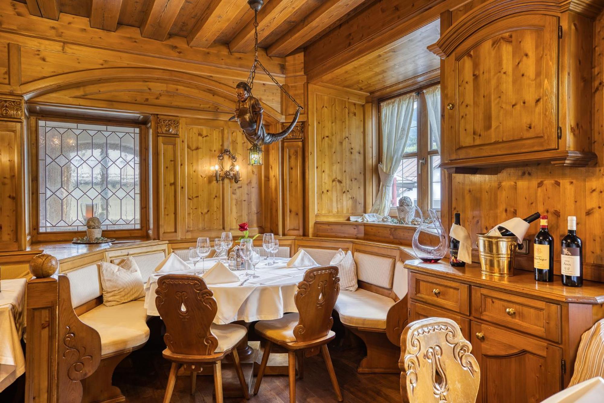 Hotel Zum Lamm Tarrenz Eksteriør billede