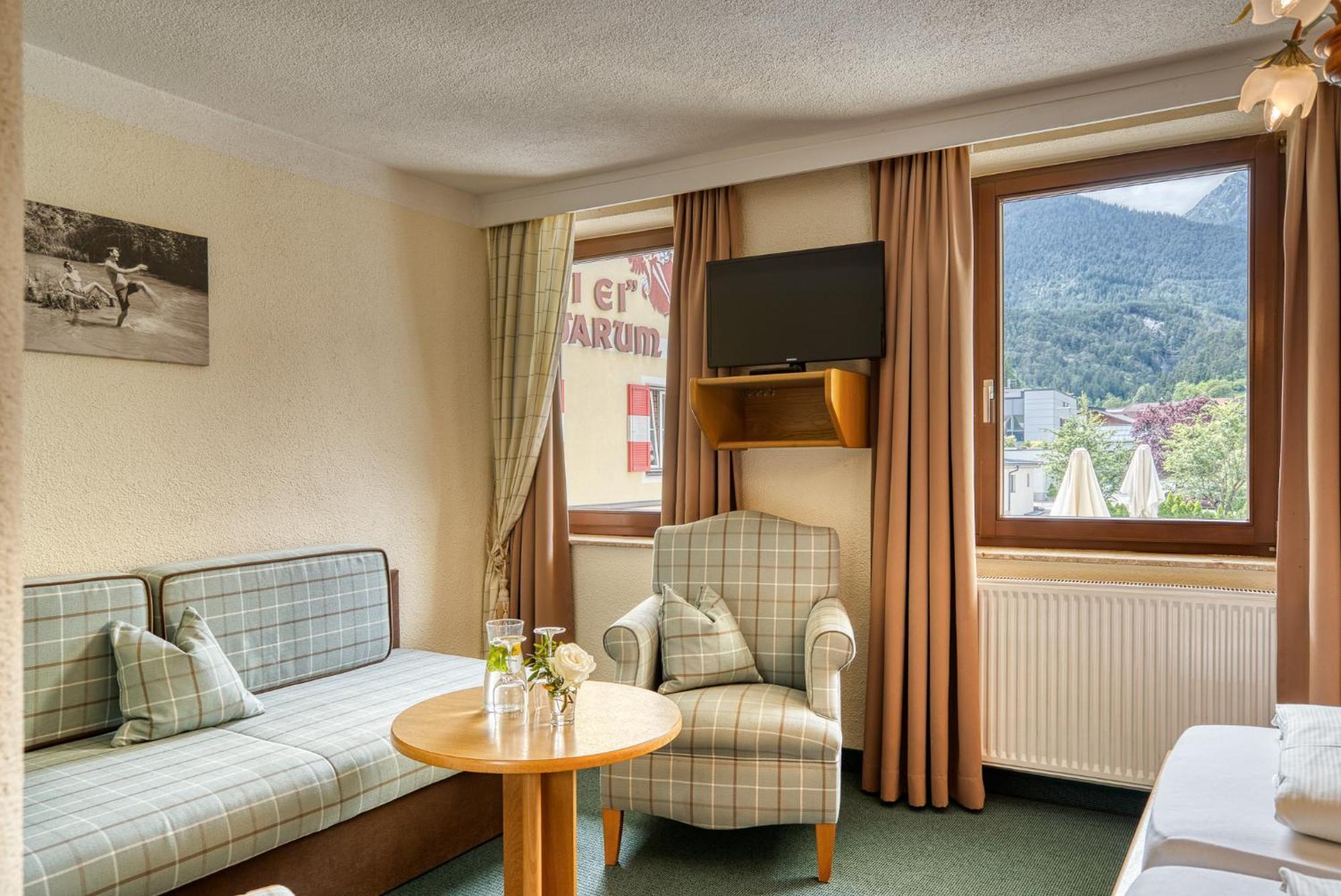Hotel Zum Lamm Tarrenz Eksteriør billede