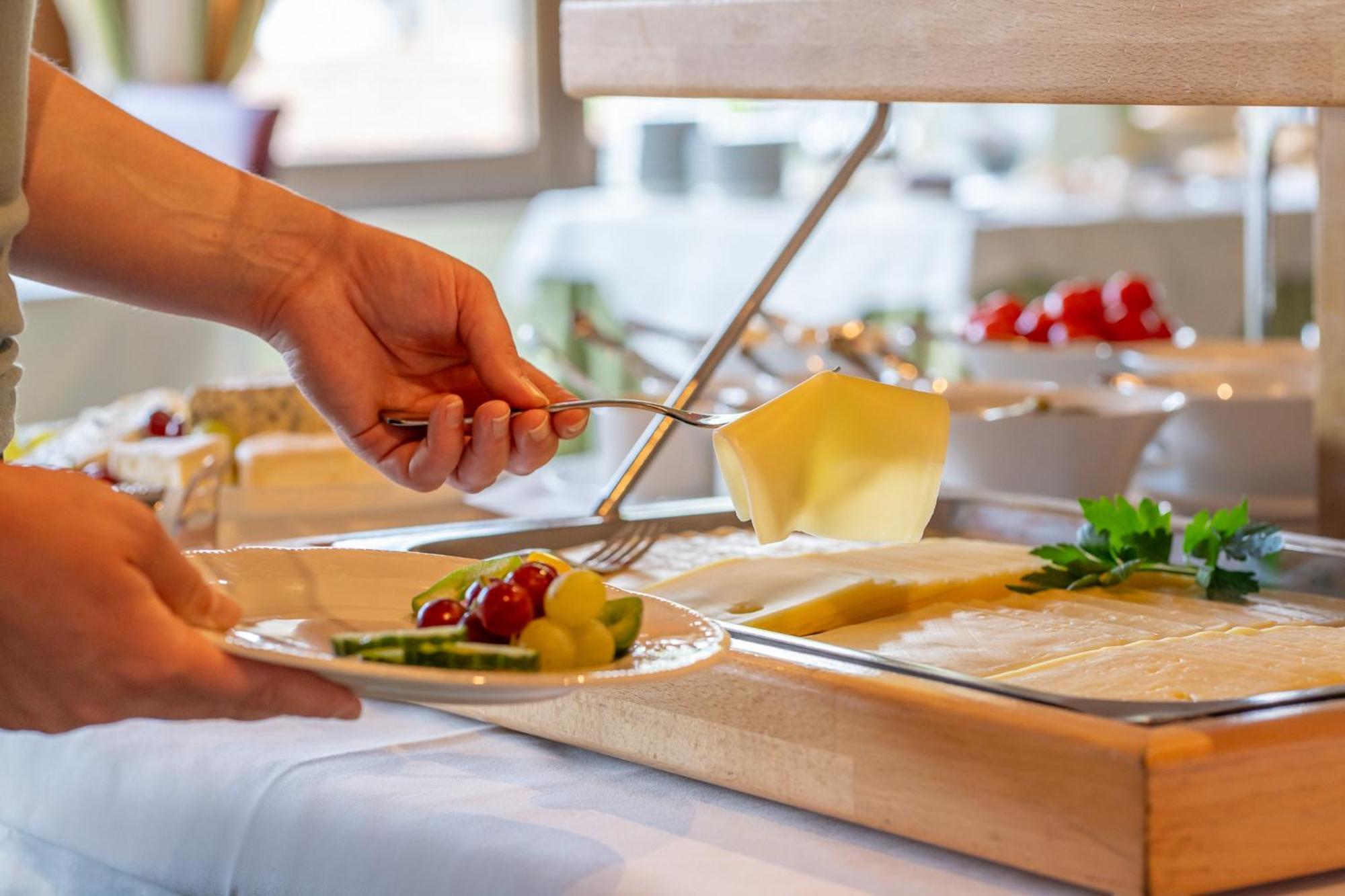 Hotel Zum Lamm Tarrenz Eksteriør billede